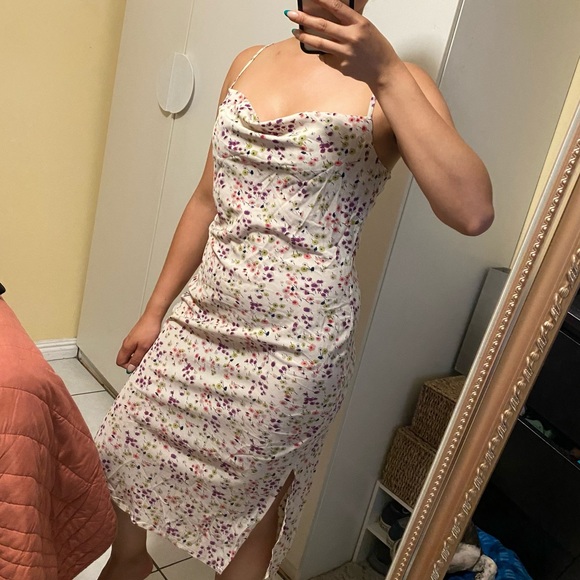 Nasty Gal Dresses & Skirts - Nasty Gap floral midi dress